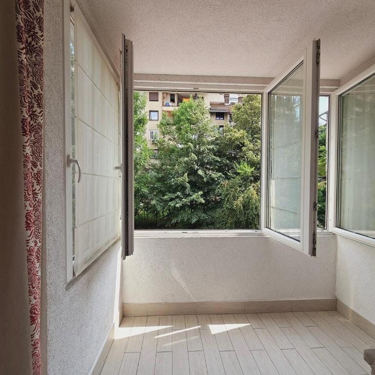 Cozy Sarajevo City Apartment - Apartman sa 2 Spavaće Sobe i Balkonom - 22