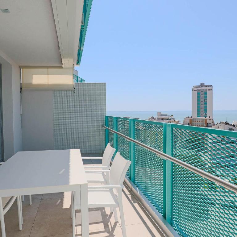 Podium - QUI VENDE Immobiliare - per solo Famiglie - Appartamento con 2 Camere da Letto - 3