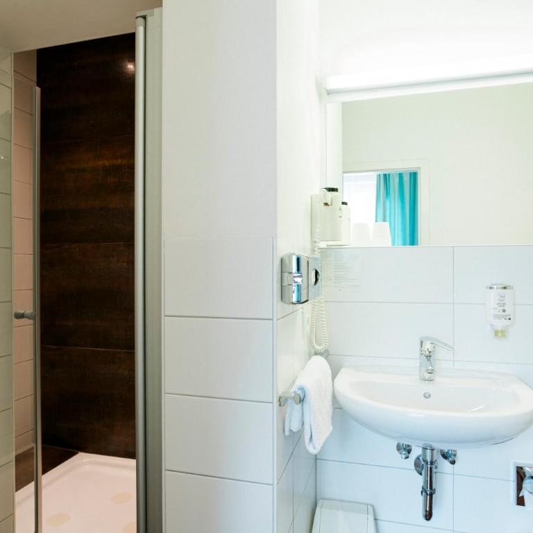 Hotel Villa Solln - free parking - Economy Doppelzimmer - 14