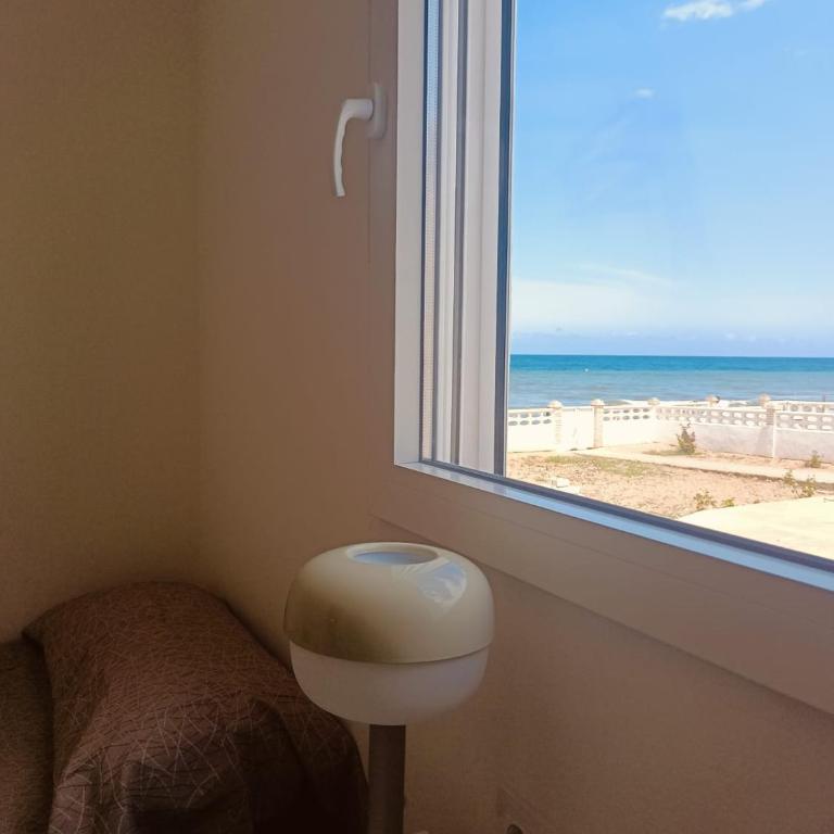 Vistas y terraza panorámica frente al mar en Denia, Las Rotas - Apartamento de 3 dormitorios con vistas al mar - 23