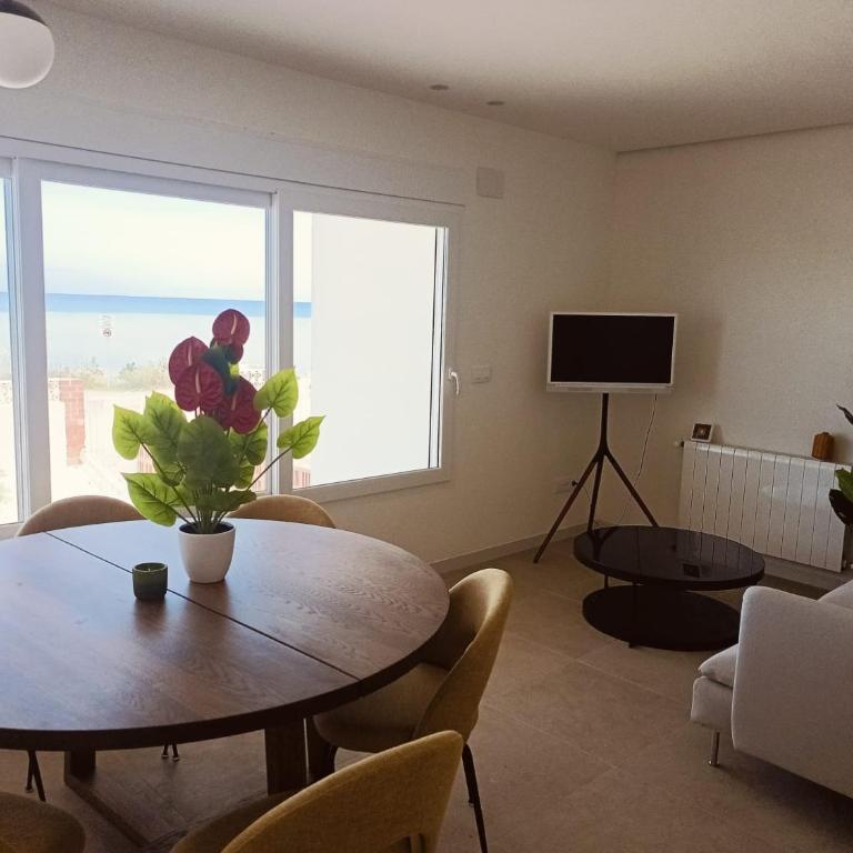 Vistas y terraza panorámica frente al mar en Denia, Las Rotas - Apartamento de 3 dormitorios con vistas al mar - 12