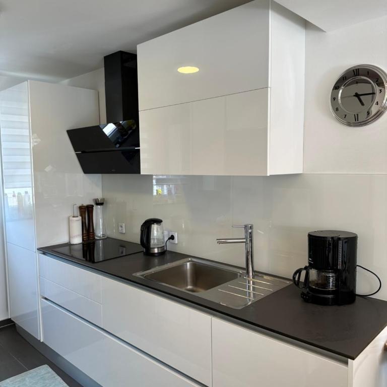 Villa Gegaj - Deluks Apartman sa 1 Spavaćom Sobom i Pogledom na Grad - 9