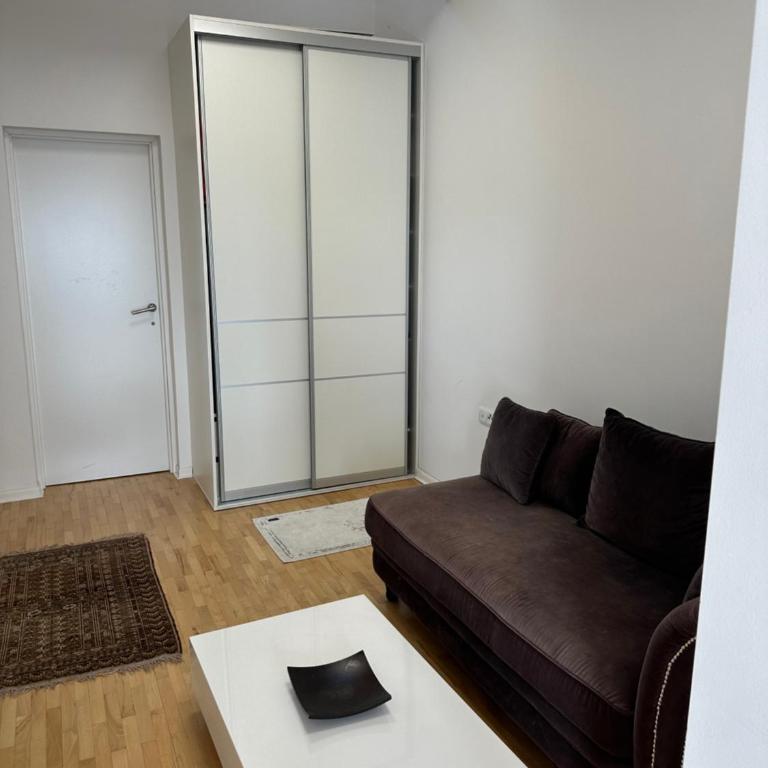 Villa Gegaj - Deluks Apartman sa 1 Spavaćom Sobom i Pogledom na Grad - 11