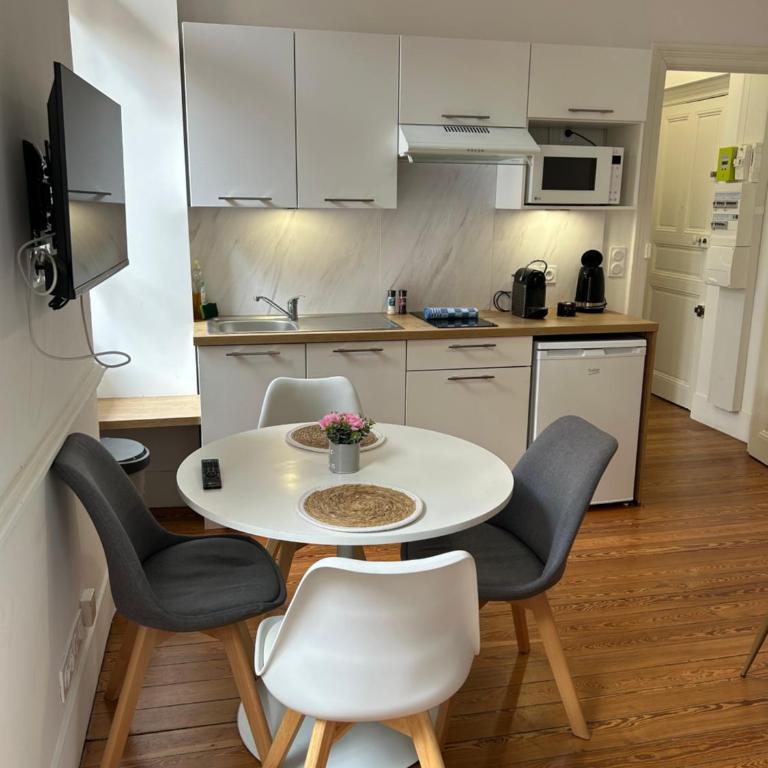 Le Toulousain 201 - Appartement Cosy en Hypercentre - Quartier Jeanne d'Arc - One-Bedroom Apartment - 11