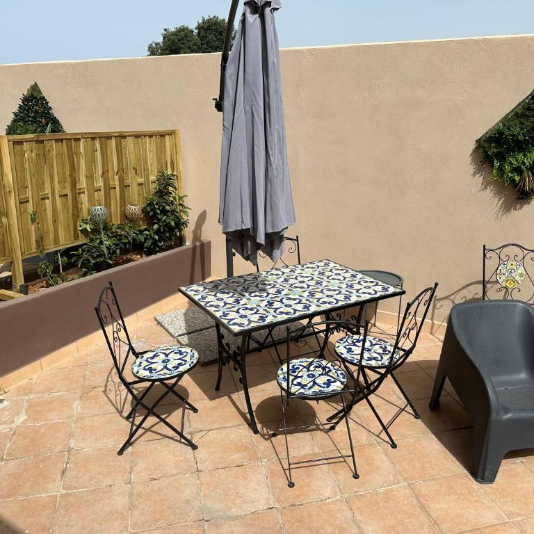 Intero Appartamento con Vasca Idromassaggio e Solarium - Villa Ciaculli - Suite con Vasca Idromassaggio - 8