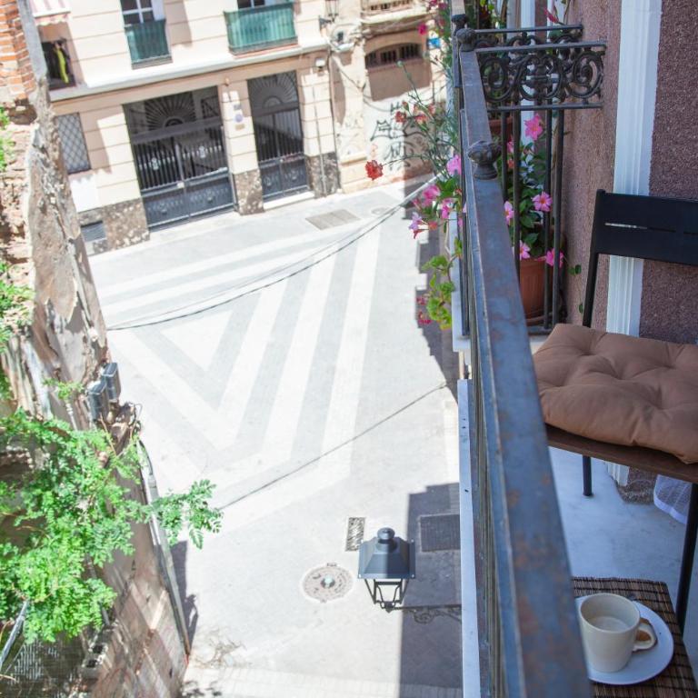 Duplex en Centro de Malaga, calle Nuño Gomez - Apartamento de 2 dormitorios - 82