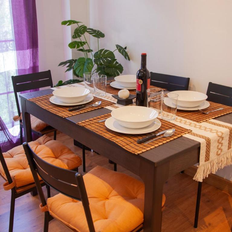 Duplex en Centro de Malaga, calle Nuño Gomez - Apartamento de 2 dormitorios - 70