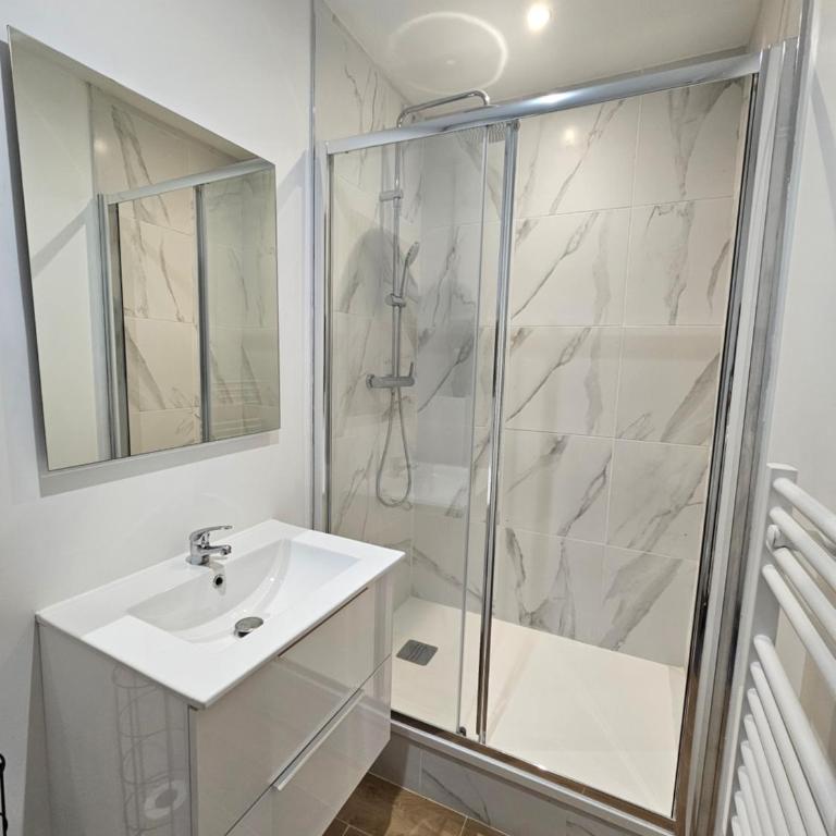 Appartement a Paris Clichy - Appartement 1 Chambre - 12