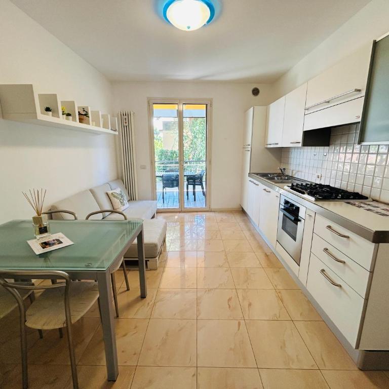 Damiano Chiesa terrazzato -Flexrent Immobiliare Abissinia - Appartamento con 2 Camere da Letto - 9