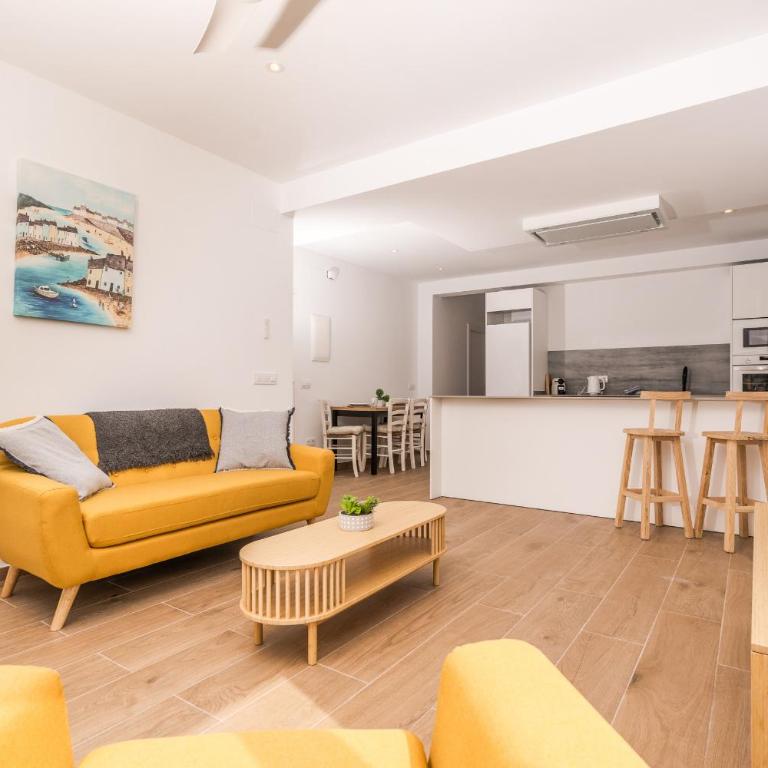 Aparto Almi - Two-Bedroom Apartment - 6