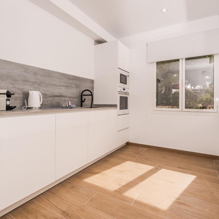 Aparto Almi - Two-Bedroom Apartment - 16