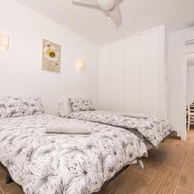 Aparto Almi - Two-Bedroom Apartment - 24