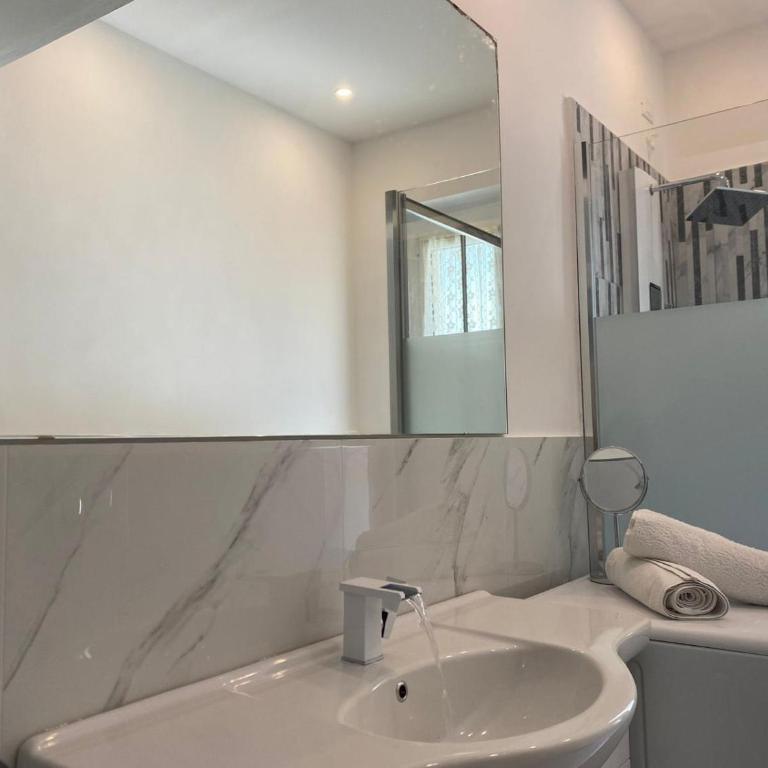 APARTMENT KATE on the PORT - Appartamento con 2 Camere da Letto - 9