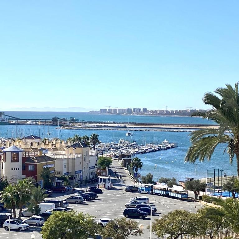 Luxury apartment with sea view Puerto Torrevieja - Apartamento de 3 dormitorios - 44