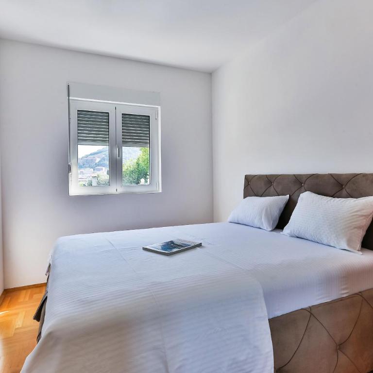 Montesun Dario Apartments - Two-Bedroom Apartment - 10