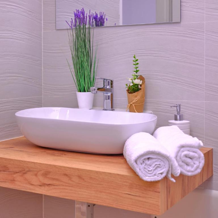 GP34 Affittacamere - Camera Matrimoniale con Bagno Privato - 6