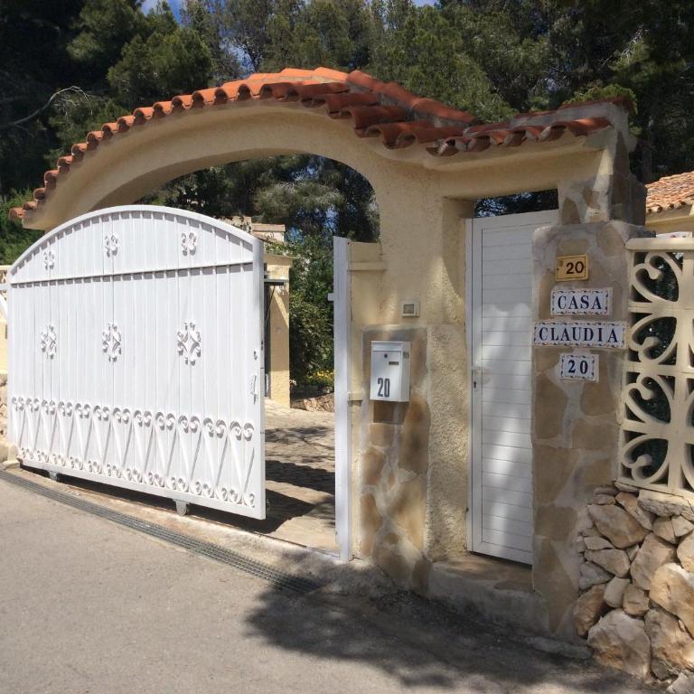 "Casa Claudia" - private holiday home with pool and garden in Moraira - Three-Bedroom Vacation Home - 16