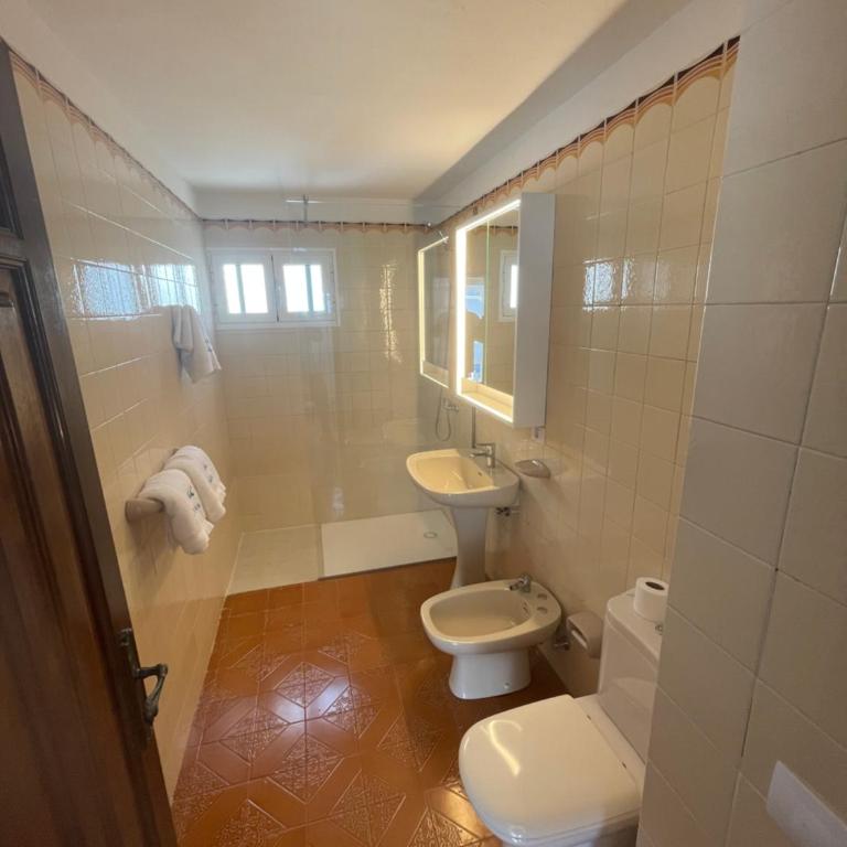 Villa Carmiña - Three-Bedroom Villa - 47