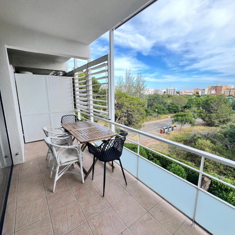 3 room apartment, 500m to beach, swimming pool, nice terrace - Three-Bedroom Apartment - 8