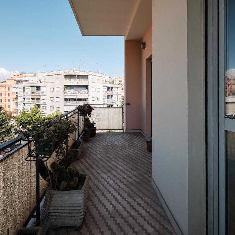 Elegante appartamento con 3 Camere da letto vicino il Centro - Three-Bedroom Apartment - 31