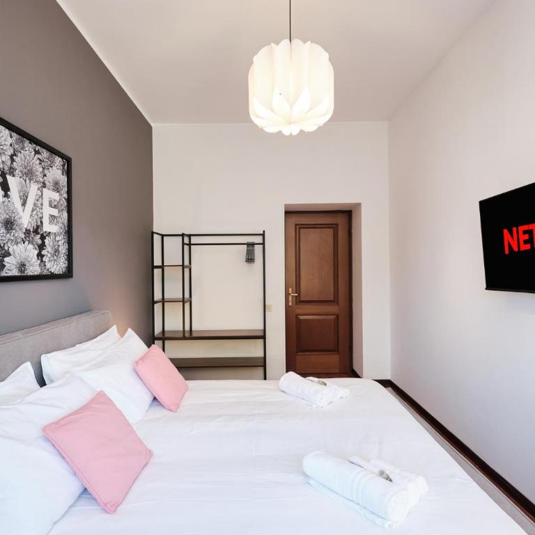 Elegante appartamento con 3 Camere da letto vicino il Centro - Three-Bedroom Apartment - 10