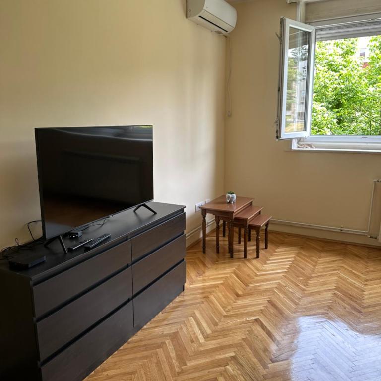 petrov apartman - One-Bedroom Apartment - 5