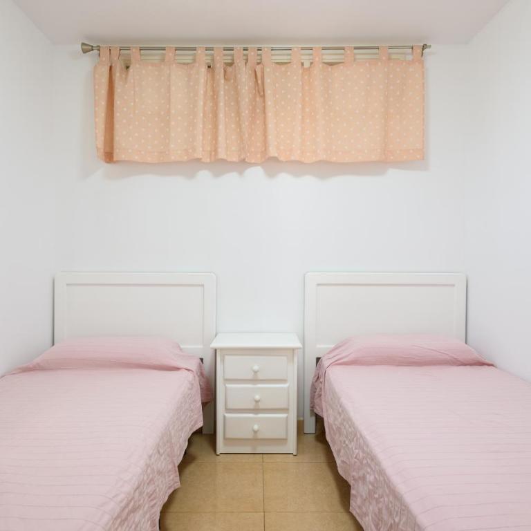 Sol y Playa III - Two-Bedroom Apartment - 12