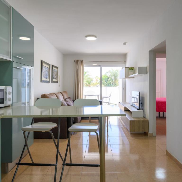 Sol y Playa III - Two-Bedroom Apartment - 8