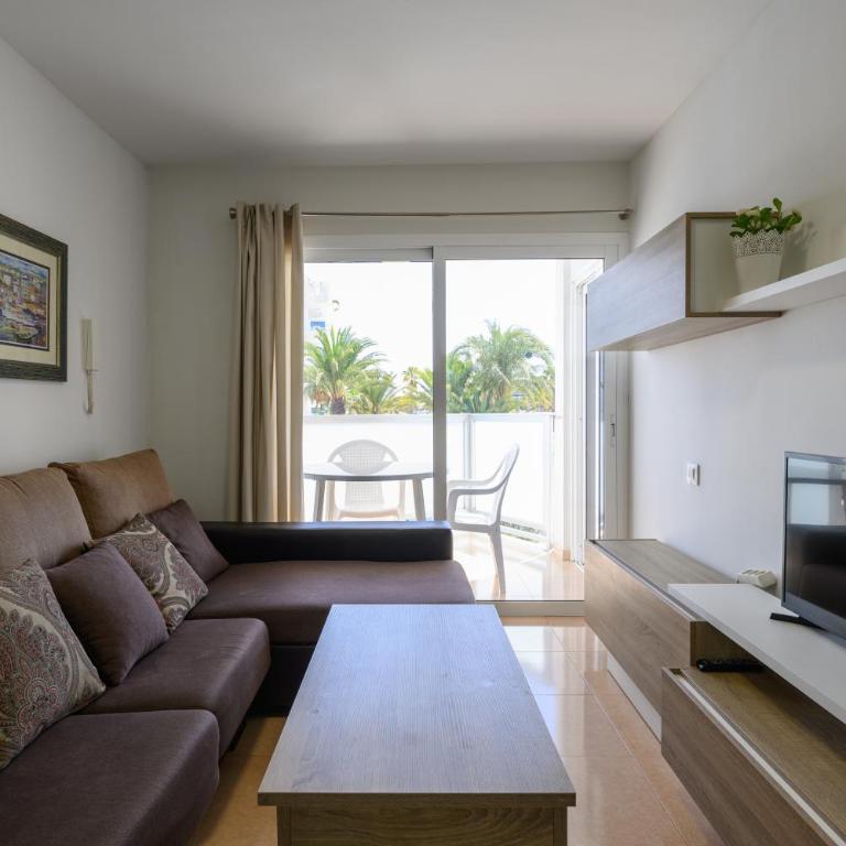 Sol y Playa III - Two-Bedroom Apartment - 10