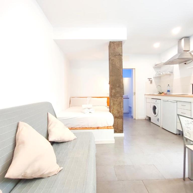 TQ8 303 Beach By Wave Properties - Estudio Deluxe - 1
