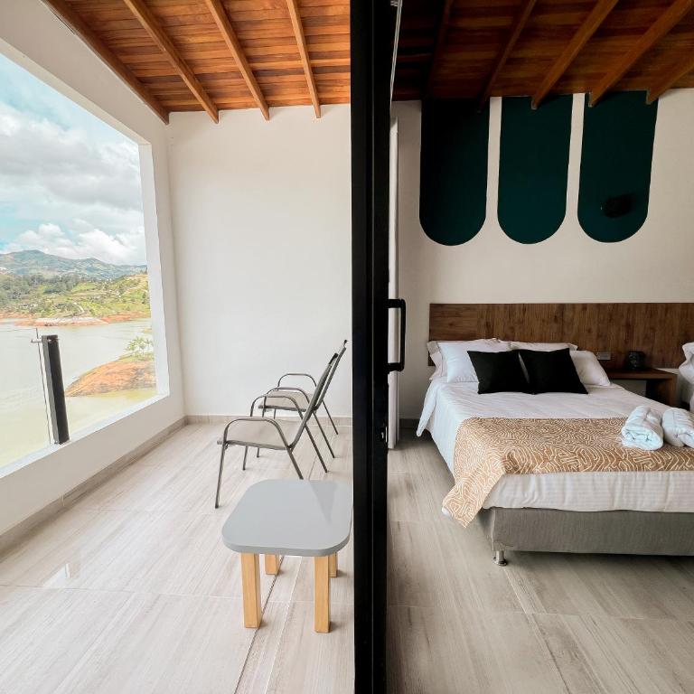 Viajero Guatapé Hostel & Lake Club - Habitación Doble Superior - 1