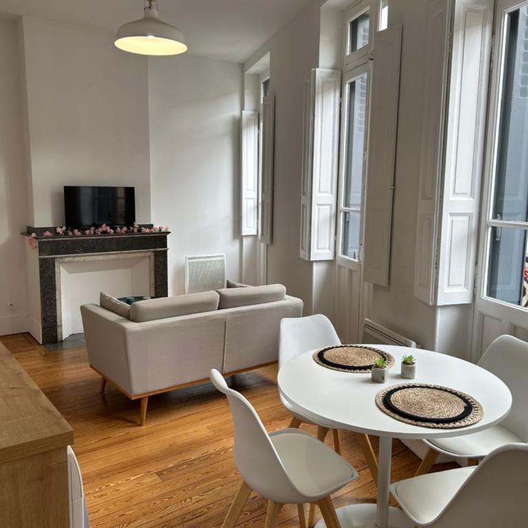 Le Toulousain 102 - Appartement Cosy en Hypercentre - Quartier Jeanne d'Arc - One-Bedroom Apartment - 1