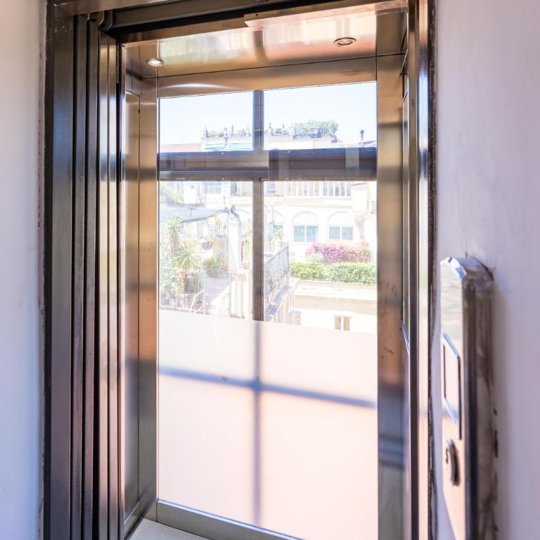 New Design Apartment in Naples - Appartamento con 2 Camere da Letto - 67