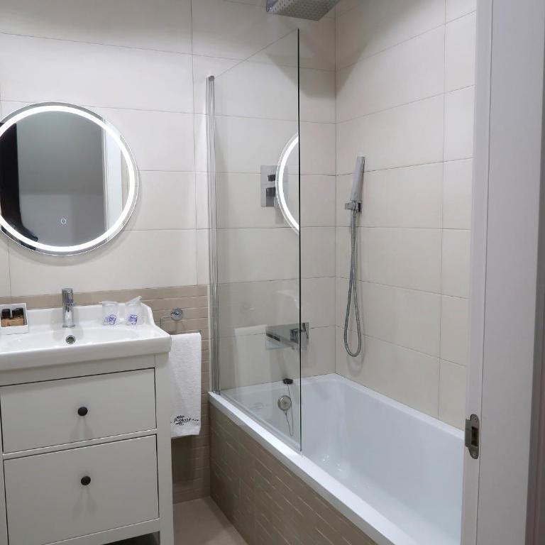 Hotel Malaga Picasso - Habitación Doble - 1 o 2 camas - 7