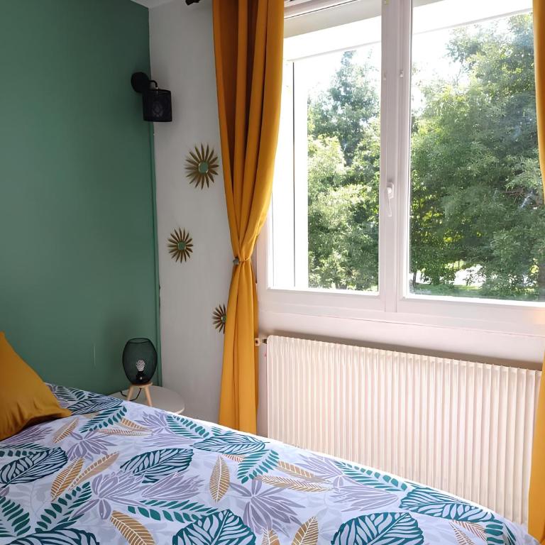 Proche CHU - 4 couchages - Parking gratuit - Local vélo - Appartamento con 2 Camere da Letto - 24