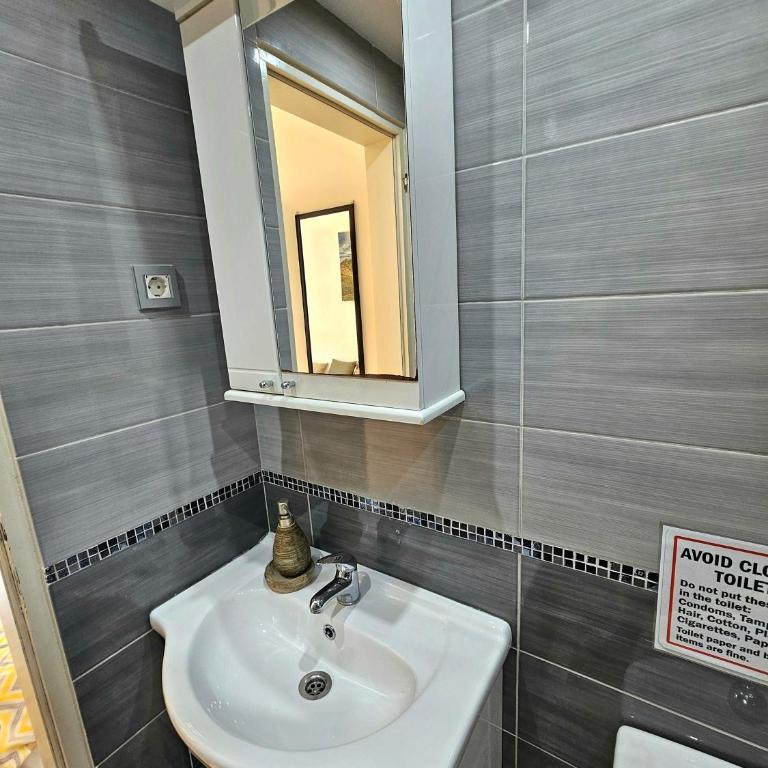 City Center Apartment-Old Town Terrace retreat - Apartman - 13