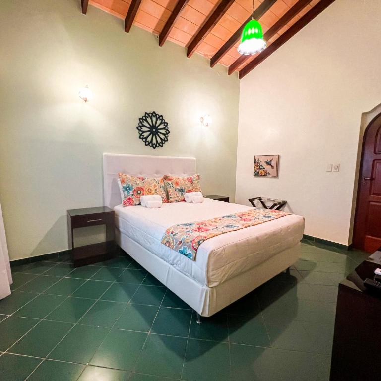 Mburucuyá Hotel Boutique - Standard Double Room - 3