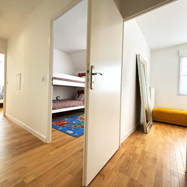 L Eiffel Disney 5min Paris 35min Parking Terrasse - Appartement 3 Chambres - 16