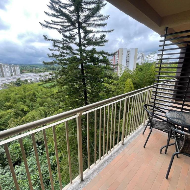 M806- Hermoso y amplio apartamento en Av 19 norte - Apartamento de 3 dormitorios - 14