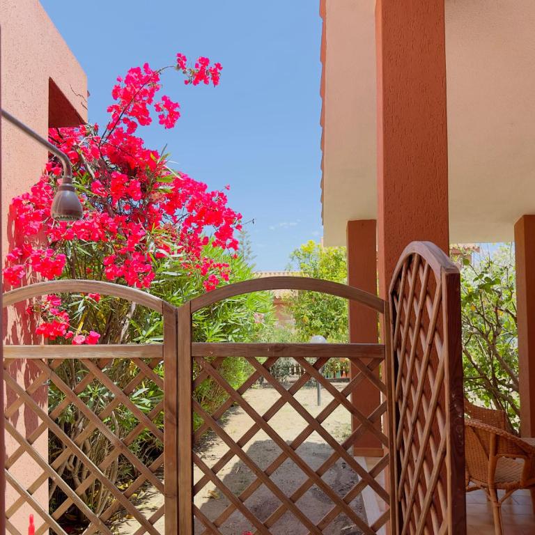 Sa Domu Pintada - Three-Bedroom House - 25