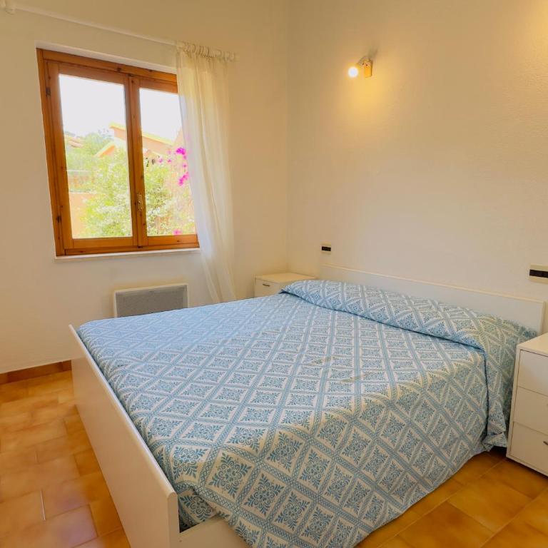 Sa Domu Pintada - Three-Bedroom House - 15