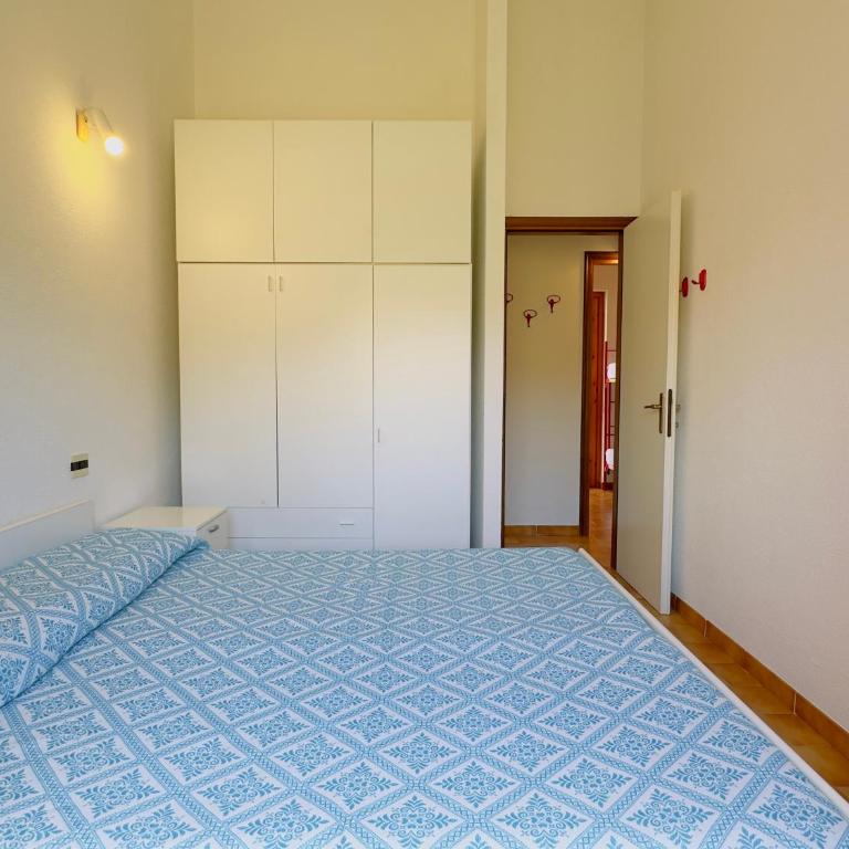 Sa Domu Pintada - Three-Bedroom House - 13
