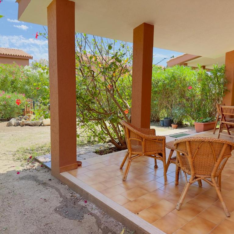 Sa Domu Pintada - Three-Bedroom House - 26