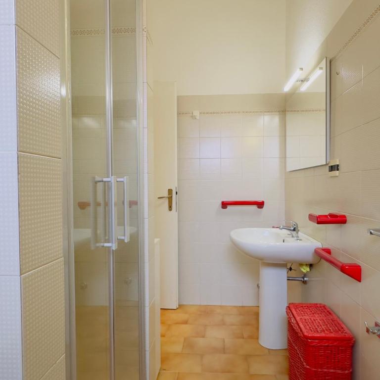 Sa Domu Pintada - Three-Bedroom House - 22
