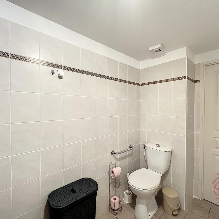Appartement F2 climatisé à Lamalou-les-Bains, terrasse, proche centre et thermes, animaux acceptés - FR-1-451-167 - Appartamento con 1 Camera da Letto - 14