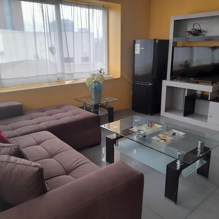 VIP Apartments Chile - Three-Bedroom Apartment - 12
