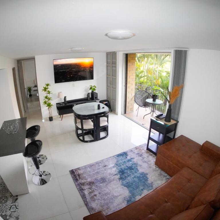 2BR Bright & Cozy - Nature Views & Sounds - Two-Bedroom Apartment - 3