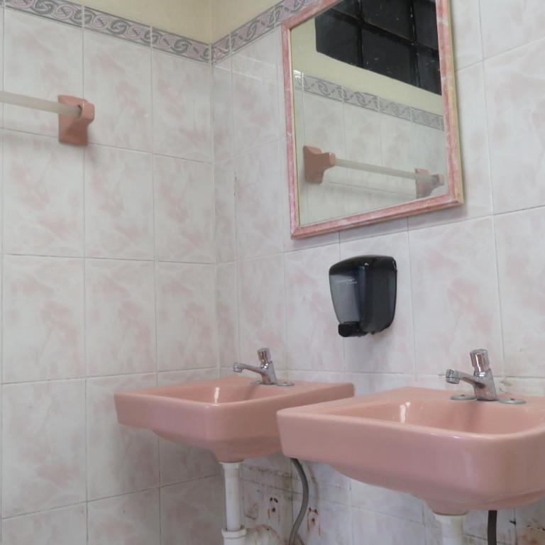 Hostal Centro Histórico - Litera en habitación compartida mixta - 5