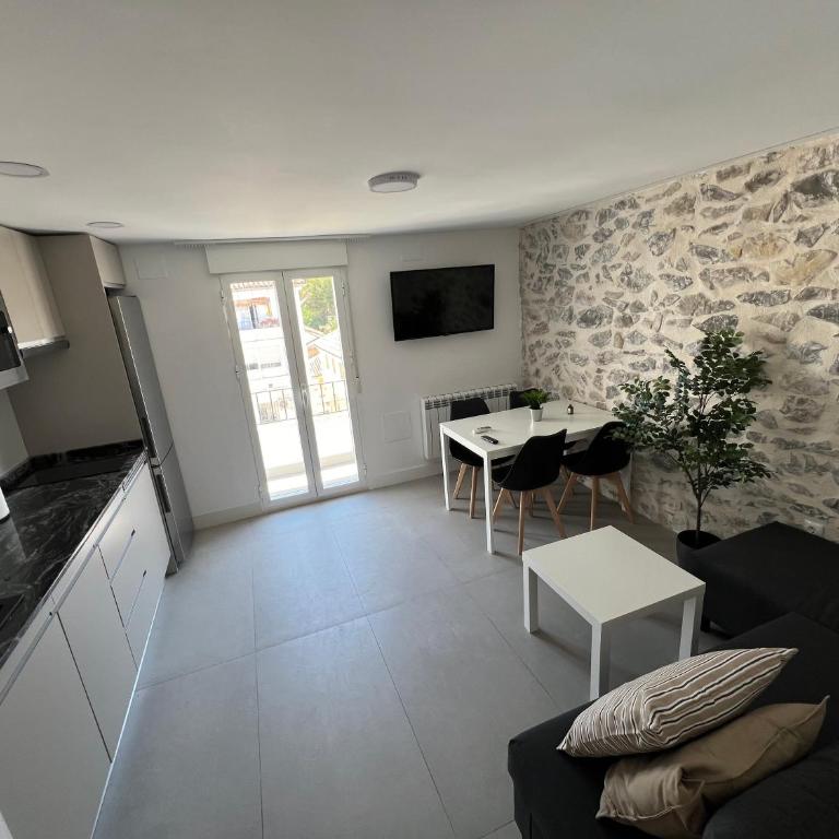 Apartamento Matías de Cazorla by Clabao - Two-Bedroom Apartment - 4