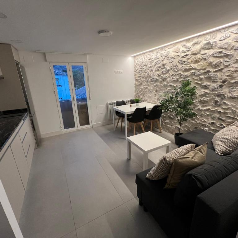 Apartamento Matías de Cazorla by Clabao - Two-Bedroom Apartment - 14